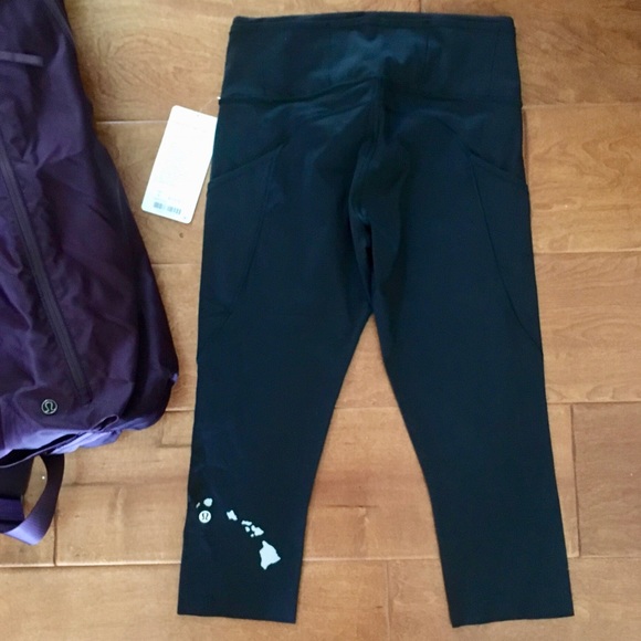 Lululemon Hawaii Exclusive | Fast & Free Crop || - Picture 4 of 6